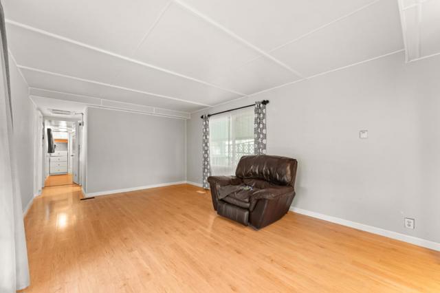 24 The Trees Drive, Concord CA: https://media.crmls.org/mediaz/c6998c46-eff2-46d9-87b8-26f71d61c049.jpg