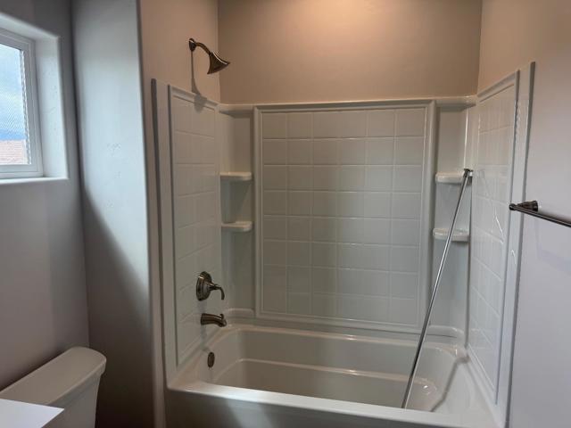 116 Bundeson Circle, Hollister CA: https://media.crmls.org/mediaz/c699f822-04a2-47ad-ba31-a0266859a517.jpg