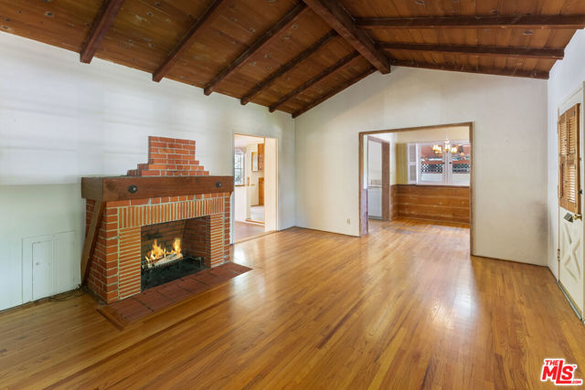12311 Hartsook Street photo 5