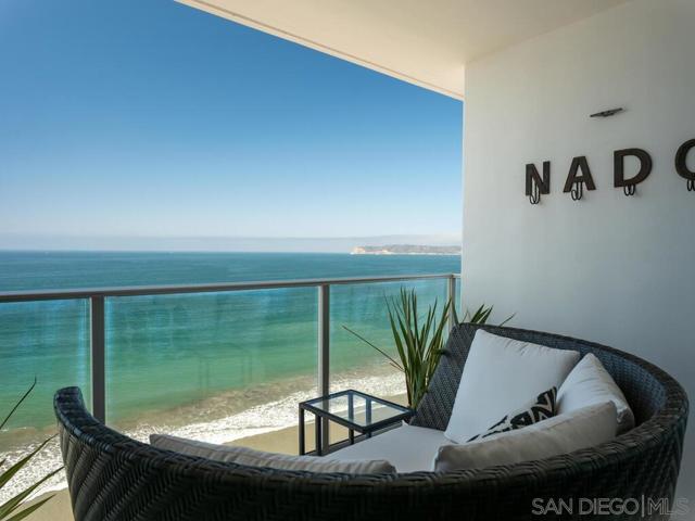 1760 Avenida del Mundo, Coronado CA: https://media.crmls.org/mediaz/c69b61fd-d715-472c-8f59-0bc9ce580d85.jpg