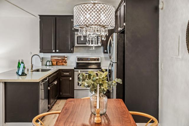 Detail Gallery Image 7 of 50 For 6780 Friars Rd #129,  San Diego,  CA 92108 - 1 Beds | 1 Baths