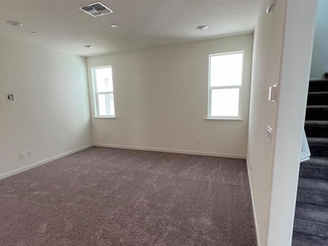 2800 High Tide Avenue, Sacramento CA: https://media.crmls.org/mediaz/c69c5860-dbed-4ff9-8218-b7226fd8742d.jpg