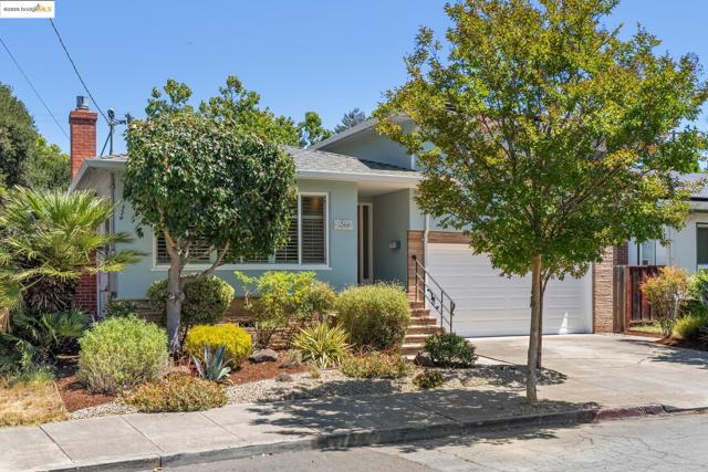 1044 Collier Dr, San Leandro CA: https://media.crmls.org/mediaz/c69ca035-5f8f-464d-8d4b-bd5cc164dbd9.jpg