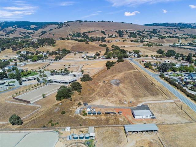 2055 Rucker Avenue, Gilroy CA: https://media.crmls.org/mediaz/c69e00c4-b970-4e2b-ae01-c8d95f6de675.jpg
