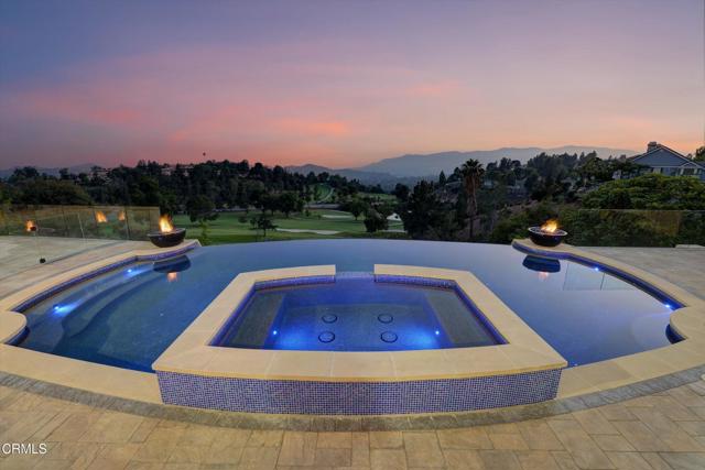 780 Greenridge Drive, La Canada Flintridge CA: https://media.crmls.org/mediaz/c69f29a4-79f0-4975-942f-984946c87372.jpg