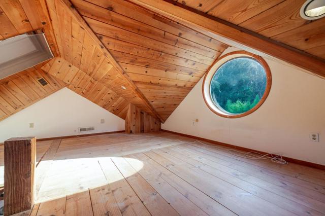 1009 Miramontes Street, Half Moon Bay CA: https://media.crmls.org/mediaz/c6a20185-1d53-4771-8d02-acd04def0c75.jpg