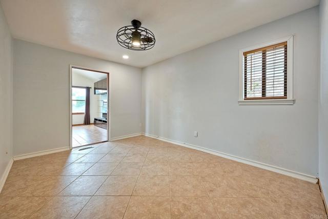 Detail Gallery Image 24 of 35 For 1855 Magdalene Way, San Diego,  CA 92110 - 4 Beds | 2 Baths