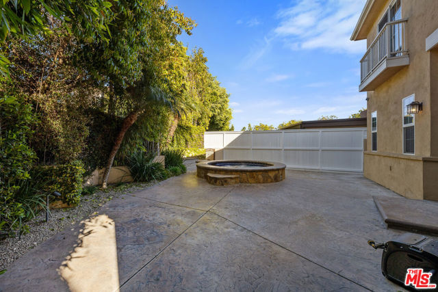 7412 Denrock Avenue, Los Angeles CA: https://media.crmls.org/mediaz/c6a29c07-3af9-4152-891d-e4eb0b2b6b25.jpg