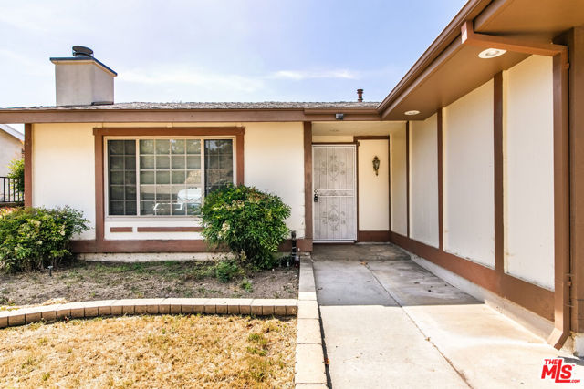 22942 Mulberry Glen Drive, Valencia, California 91354, 3 Bedrooms Bedrooms, ,2 BathroomsBathrooms,Single Family Residence,For Sale,Mulberry Glen,24401173