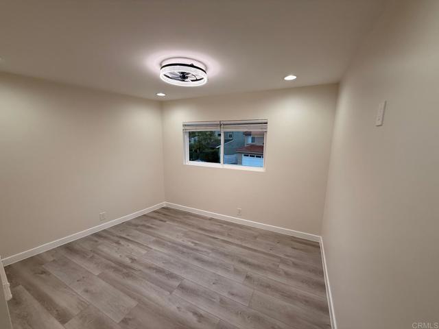 Image 11 of 23 For 4566 Cove Drive B
