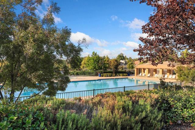 40998 Promenade Chardonnay Hls, Temecula CA: https://media.crmls.org/mediaz/c6a49492-0f60-4eb5-ab20-858d52189036.jpg