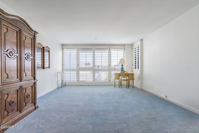 10660 Wilshire Boulevard, Los Angeles CA: https://media.crmls.org/mediaz/c6a56e98-98b8-4611-a0ee-4bf95a2478b7.jpg