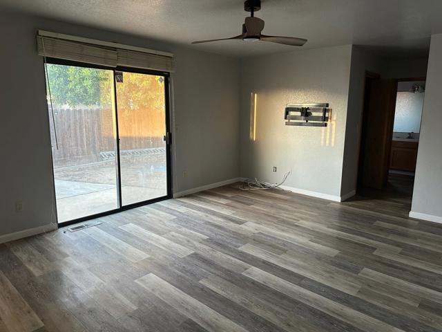 1670 Sausalito Drive, Hollister CA: https://media.crmls.org/mediaz/c6a5faf6-cd16-48b6-8c25-b534c30631ca.jpg