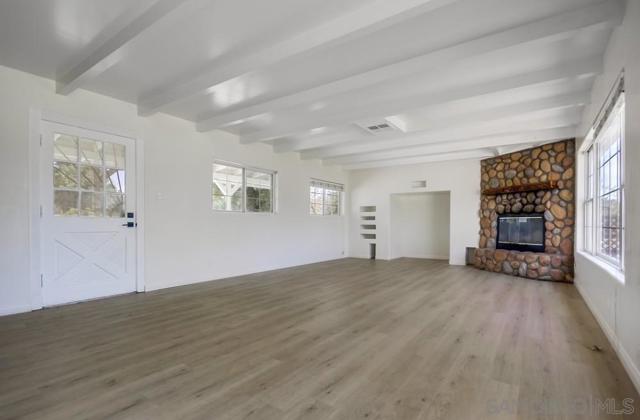 12224 Lemon Crest Drive, Lakeside CA: https://media.crmls.org/mediaz/c6a62e00-331e-4801-9bfd-3120427adebd.jpg