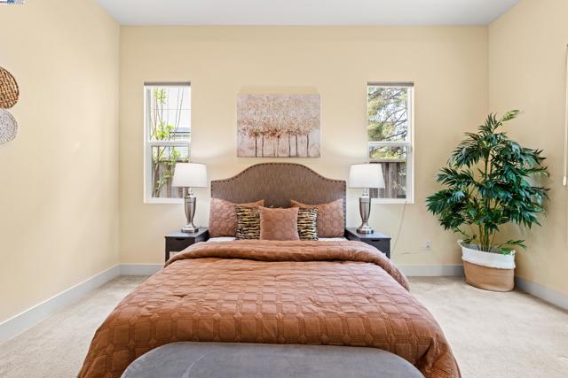 35607 Embassy Common, Fremont CA: https://media.crmls.org/mediaz/c6a64c04-c6cc-4560-b96b-dba506b509df.jpg