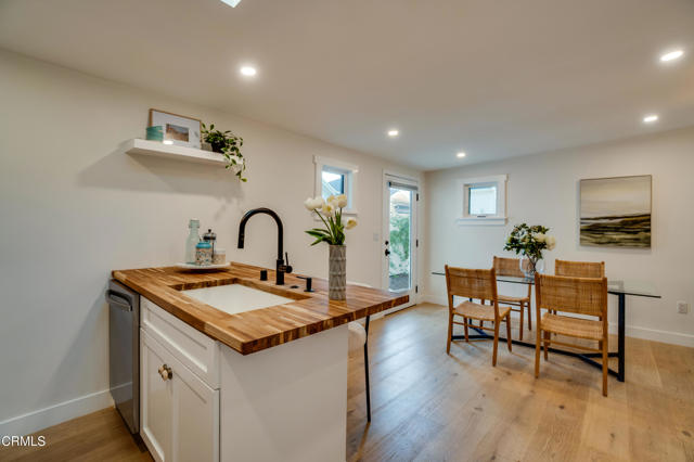 1100 Meridian Avenue, South Pasadena CA: https://media.crmls.org/mediaz/c6a69fa1-135e-4794-adf2-50678a8b7e68.jpg