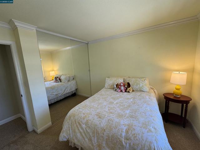 898 Luxury Dr, Concord CA: https://media.crmls.org/mediaz/c6a6e368-0a11-4cb9-9a1f-28a62eb4ce2e.jpg