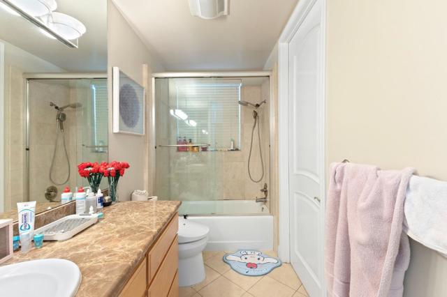 740 Promontory Point, Foster City CA: https://media.crmls.org/mediaz/c6a80cfc-5bc9-4ea6-8b76-fa86e3a77f4f.jpg