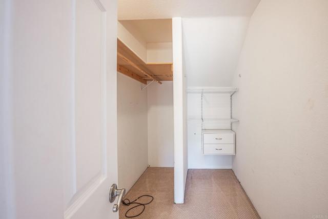 11112 Calgary Way, Valley Center CA: https://media.crmls.org/mediaz/c6a8f343-5397-485f-8484-39ad6ced11b5.jpg