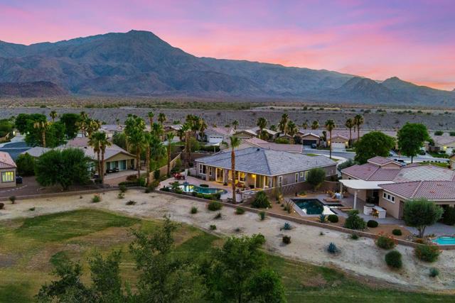 81297 Cantor Court, La Quinta CA: https://media.crmls.org/mediaz/c6a94fbc-3183-4af1-a3ca-ca01968b15f2.jpg