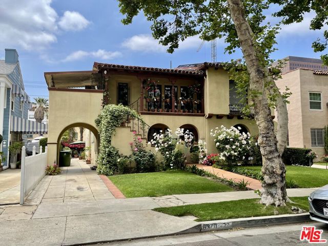 6370 W 6th Street, Los Angeles CA: https://media.crmls.org/mediaz/c6a9cfcd-f706-4d98-89be-a557eeb2e755.jpg