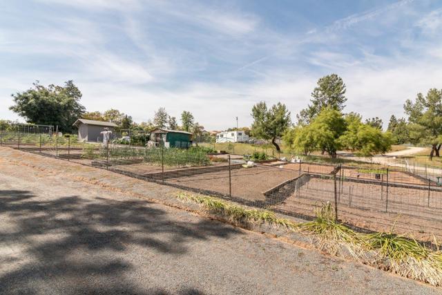 Detail Gallery Image 27 of 33 For 1114 N Crescent Ridge, Fallbrook,  CA 92028 - 2 Beds | 2 Baths