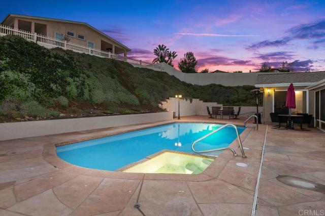 Detail Gallery Image 25 of 44 For 11515 Escoba Pl, San Diego,  CA 92127 - 4 Beds | 2 Baths