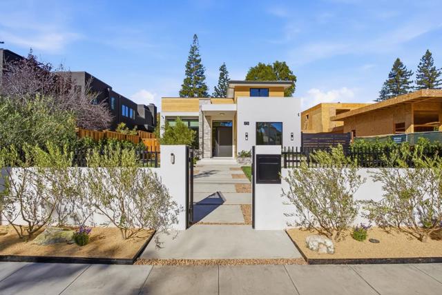 543 Tennyson Avenue, Palo Alto CA: https://media.crmls.org/mediaz/c6aadfb2-7531-4b83-8d52-5463b41be61d.jpg