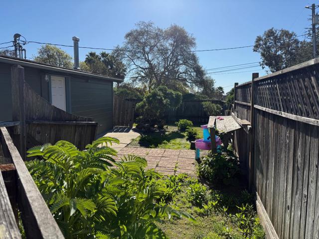 3460 Maplethorpe Lane, Soquel CA: https://media.crmls.org/mediaz/c6ab4779-0173-486a-9300-1a2e697f9521.jpg