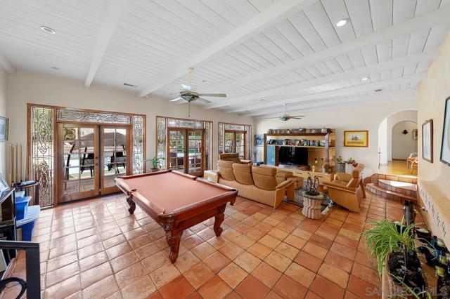3928 La Cresta Way, Bonita CA: https://media.crmls.org/mediaz/c6ab7565-e1a8-4167-b521-57bf797ff756.jpg