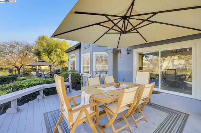 5771 Gateway Ct, Discovery Bay CA: https://media.crmls.org/mediaz/c6abaf26-1002-4fa3-b550-86fefe1a9130.jpg