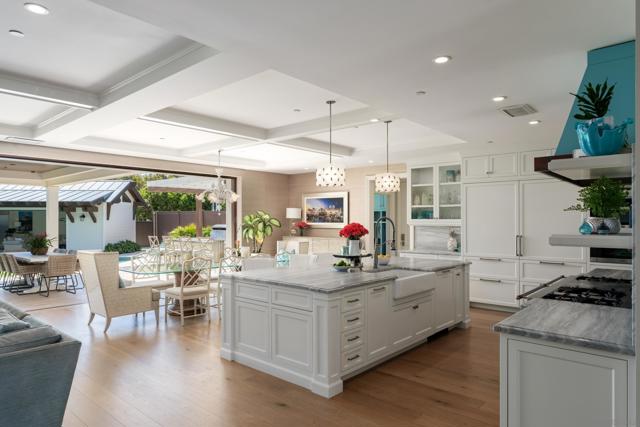 1040 Pine St, Coronado CA: https://media.crmls.org/mediaz/c6abb1d3-1d4f-4957-a9db-bad9ff81935b.jpg