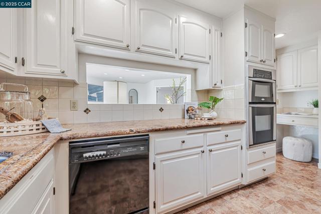 61 Alberta Ter, Walnut Creek CA: https://media.crmls.org/mediaz/c6abb32d-9b8e-42c5-b9a1-689c3133c344.jpg