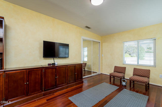 Detail Gallery Image 45 of 74 For 3550 Santa Carlotta St, Glendale,  CA 91214 - 5 Beds | 4 Baths