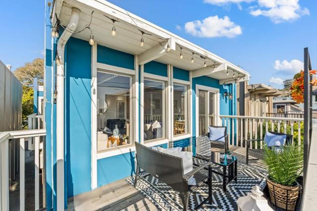 118 Marina Avenue, Aptos CA: https://media.crmls.org/mediaz/c6acd295-7028-4ca7-a3f2-75b200353375.jpg