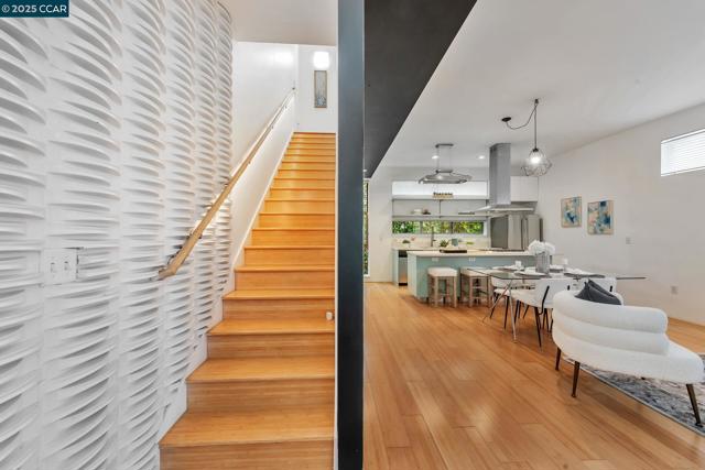 1231 Pine St, Oakland CA: https://media.crmls.org/mediaz/c6ad213a-9d8d-4517-afe7-443853c0b9db.jpg