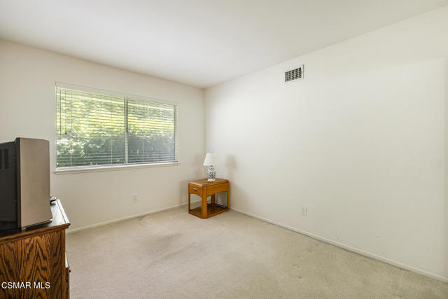 3804 Eddingham Avenue, Calabasas CA: https://media.crmls.org/mediaz/c6ad2952-4a2c-4d33-9e20-87ad62fbeec5.jpg