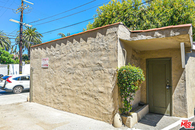 356 Orange Grove Avenue, Los Angeles, California 90036, ,Multi-Family,For Sale,Orange Grove,23307653