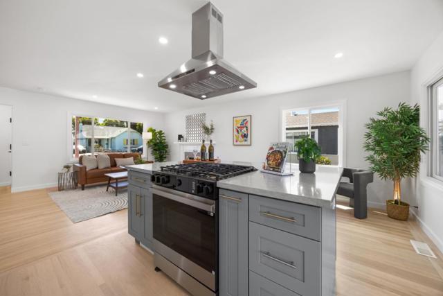 652 Myrtle Avenue, South San Francisco CA: https://media.crmls.org/mediaz/c6ae28f4-685f-4b14-801d-e5156f09c7ba.jpg