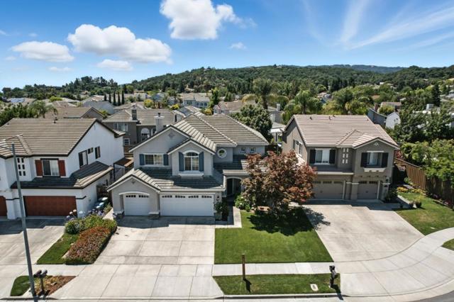 1480 Finch Lane, Gilroy CA: https://media.crmls.org/mediaz/c6ae61e6-1ad4-47b3-a7eb-d285a351eecc.jpg
