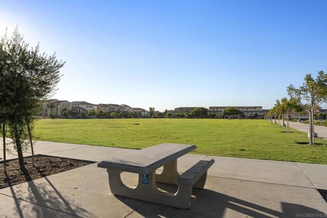 1704 Frangipani Avenue, Chula Vista CA: https://media.crmls.org/mediaz/c6af574f-72db-4bfb-9201-8b2bde6f37e4.jpg