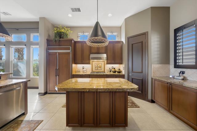 51518 Via Sorrento, La Quinta CA: https://media.crmls.org/mediaz/c6affe0e-8a40-428d-975a-e9903a6a1002.jpg