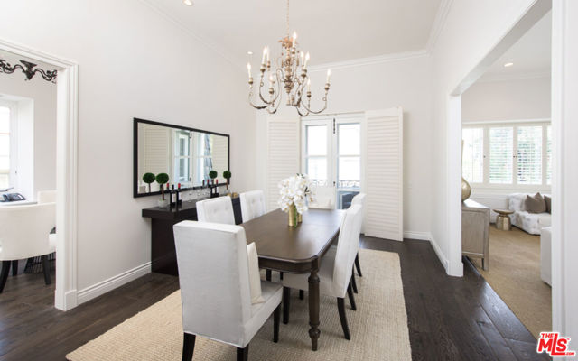 10108 Empyrean Way, Los Angeles CA: https://media.crmls.org/mediaz/c6b09b7b-43d2-460e-99b7-87d85b69d373.jpg