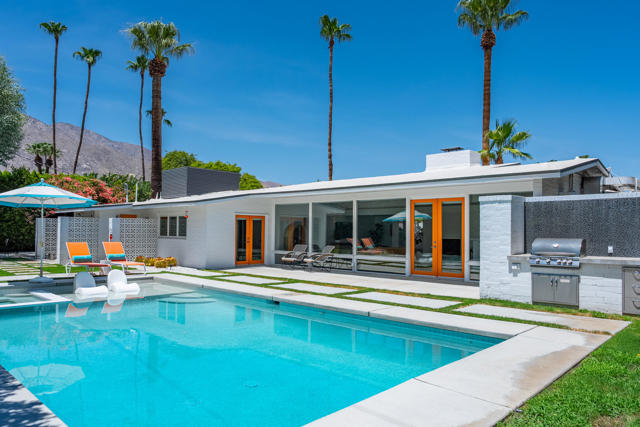 1529 S Riverside Drive, Palm Springs, CA 92264