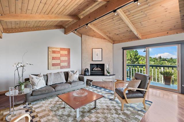 2618 Belmont Canyon Road, Belmont CA: https://media.crmls.org/mediaz/c6b29239-e45e-4aef-b8ff-cd265b4743cc.jpg