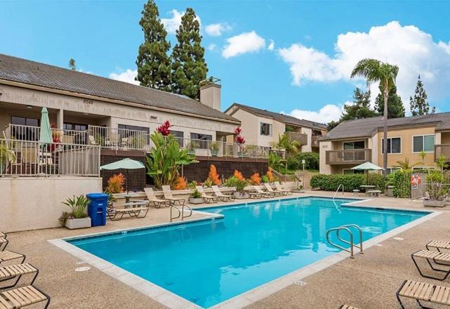 8561 Villa La Jolla Dr, La Jolla CA: https://media.crmls.org/mediaz/c6b2a75f-a1cb-4553-9712-157fbdb707df.jpg