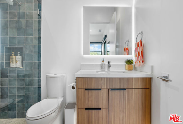 71108 Patricia Park Place, Rancho Mirage CA: https://media.crmls.org/mediaz/c6b2c37a-065a-4d77-a99b-3180998c60ec.jpg