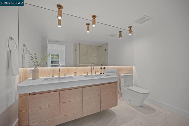 3742 Mt. Diablo Blvd, Lafayette CA: https://media.crmls.org/mediaz/c6b49867-322a-4404-b607-86b3390d3cca.jpg