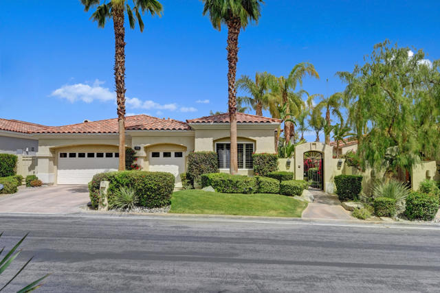 550 Gold Canyon Drive, Palm Desert, CA 92211