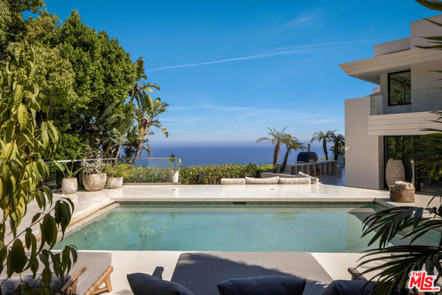 4310 Encinal Canyon Road, Malibu CA: https://media.crmls.org/mediaz/c6b4bf42-297c-4949-8d53-396695b00562.jpg